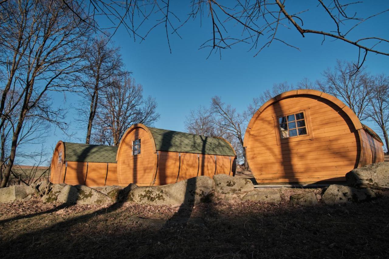 Viking Houses Strnadovsky Mlyn Jesenice  Exterior photo